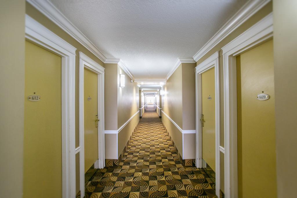 Coliseum Inn Edmonton Dış mekan fotoğraf