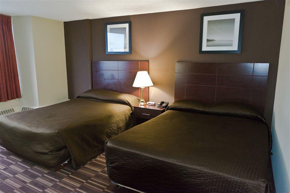 Coliseum Inn Edmonton Dış mekan fotoğraf