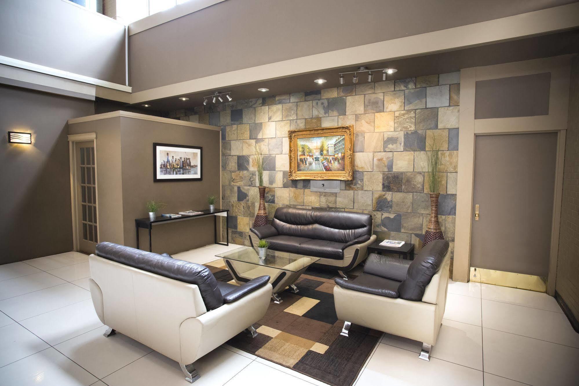 Coliseum Inn Edmonton Dış mekan fotoğraf