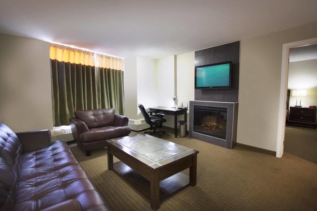 Coliseum Inn Edmonton Dış mekan fotoğraf